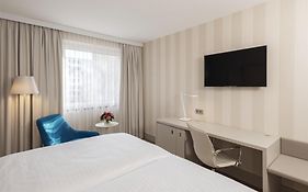 Nh Vienna Airport Conference Center Hotel